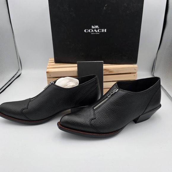 Coach Bandit Zip Shoe Pebble Black Leather Pointed Toe Bootie Q8176 Womens 8 B - Picture 4 of 7